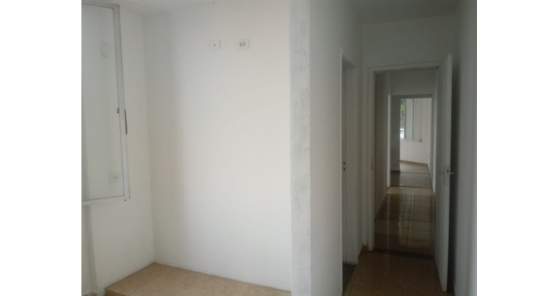 Casa à venda no Jardim Santo Elias na Rua Domingos Sérgio dos Anjos