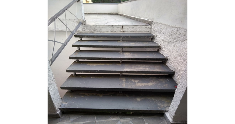 Casa à venda no Jardim Santo Elias na Rua Domingos Sérgio dos Anjos