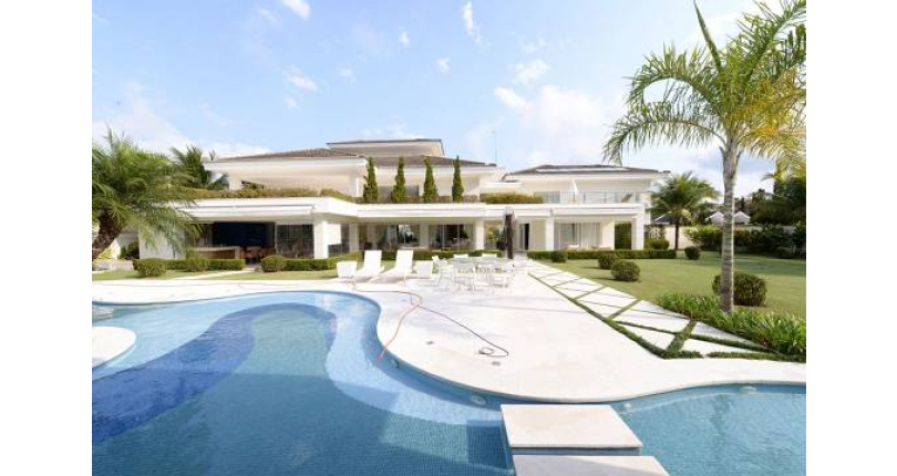 Sobrado à venda Rua Lealdino Sampaio Pedreira, Jardim Acapulco - Imóveis à Venda