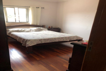 Belo Sobrado à venda na Vila Guedes na Rua Carolina Guedes, 