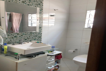 Belo Sobrado à venda na Vila Guedes na Rua Carolina Guedes, 