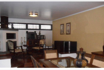  Sobrado à venda na Vila Pereira Cerca na Rua Visconde Cavalcanti com 4 dormitórios