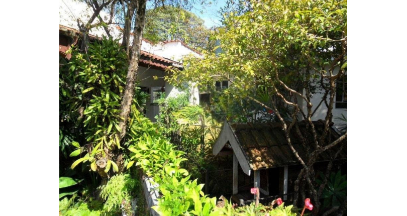  Sobrado à venda na Vila Pereira Cerca na Rua Visconde Cavalcanti com 4 dormitórios