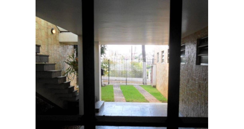  Sobrado à venda na Vila Pereira Cerca na Rua Visconde Cavalcanti com 4 dormitórios