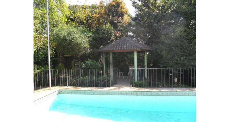  Sobrado à venda na Vila Pereira Cerca na Rua Visconde Cavalcanti com 4 dormitórios