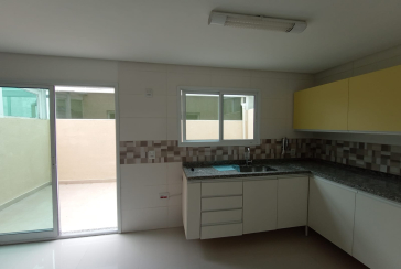 LINDO Sobrado à venda na Vila Mangalot na Rua Jose Ataliba Ortiz 834, no Condomínio Boulevard Park