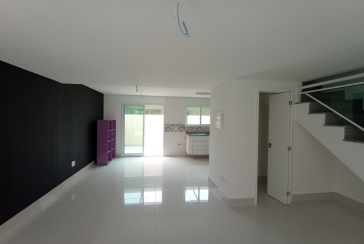 LINDO Sobrado à venda na Vila Mangalot na Rua Jose Ataliba Ortiz 834, no Condomínio Boulevard Park