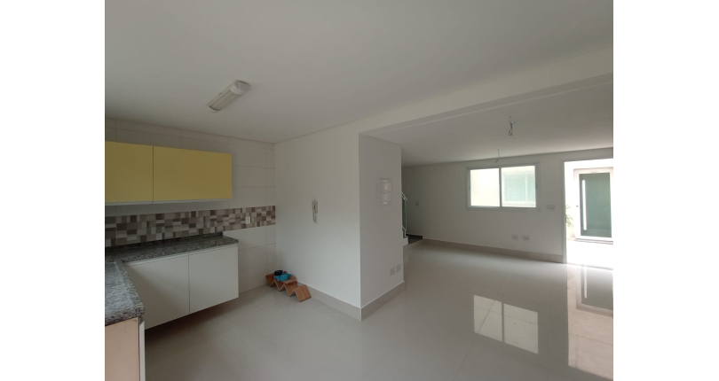 LINDO Sobrado à venda na Vila Mangalot na Rua Jose Ataliba Ortiz 834, no Condomínio Boulevard Park