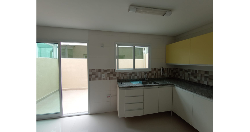 LINDO Sobrado à venda na Vila Mangalot na Rua Jose Ataliba Ortiz 834, no Condomínio Boulevard Park