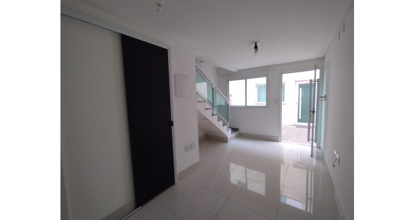 Sobrado à venda na Vila Mangalot na Rua Jose Ataliba Ortiz 834, no Condomínio Boulevard Park,