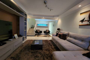 LINDO Sobrado á venda no Parque São Domingos na Rua Paulo Felipetti