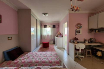 LINDO Sobrado á venda no Parque São Domingos na Rua Paulo Felipetti