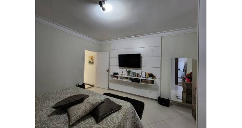 LINDO Sobrado á venda no Parque São Domingos na Rua Paulo Felipetti