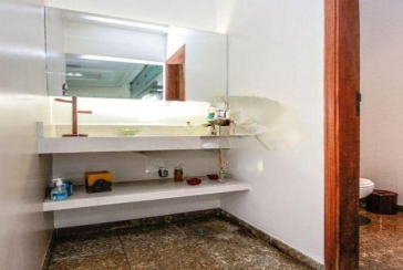 LINDO Sobrado à venda no Parque Maria Domitila na Rua Monsenhor Castro Nery com 4 dormitórios