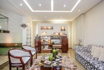 LINDO Sobrado à venda no Parque Maria Domitila na Rua Monsenhor Castro Nery com 4 dormitórios