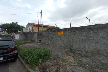 Terreno à venda no Jardim Mutinga na Rua Gustavo de Lacerda