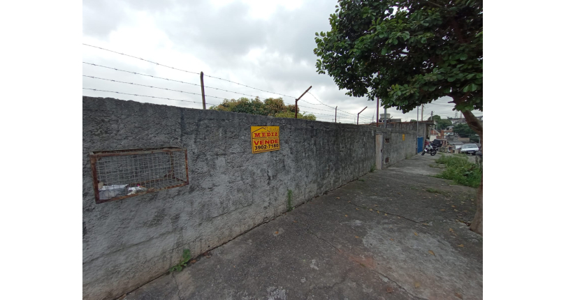 Terreno à venda no Jardim Mutinga na Rua Gustavo de Lacerda