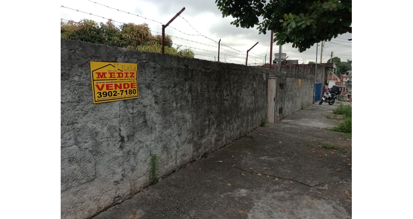Terreno à venda no Jardim Mutinga na Rua Gustavo de Lacerda