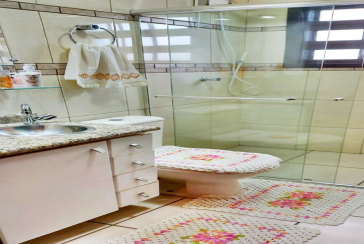 Sobrado à venda em Pirituba na Rua Drosera, com 3 dormitórios,