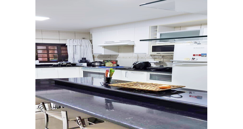 Sobrado à venda em Pirituba na Rua Drosera, com 3 dormitórios,