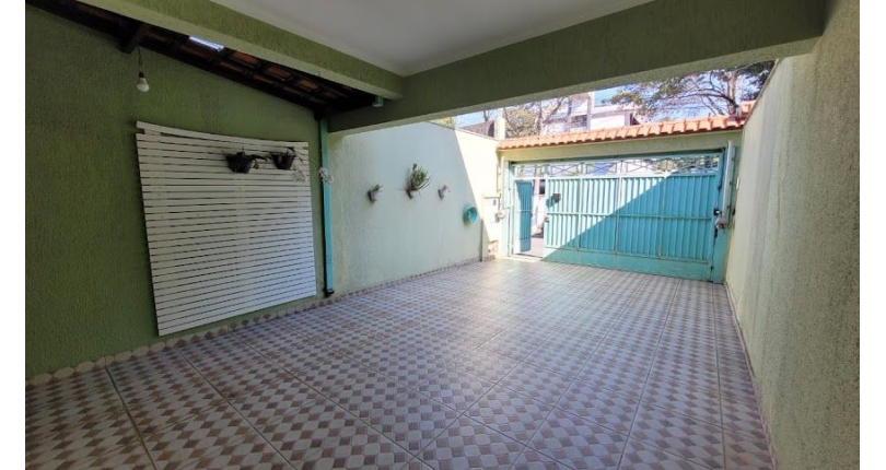 Sobrado à venda em Pirituba na Rua Drosera, com 3 dormitórios,