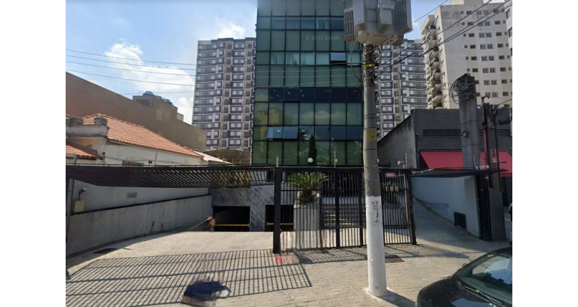 Ótima Sala Comercial à venda na Lapa na Rua Antônio Raposo,