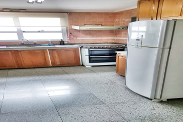 Apartamento à venda na Alto da Lapa na Rua Luís César Pannain 14
