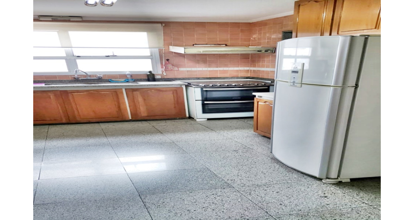 Apartamento à venda na Alto da Lapa na Rua Luís César Pannain 14
