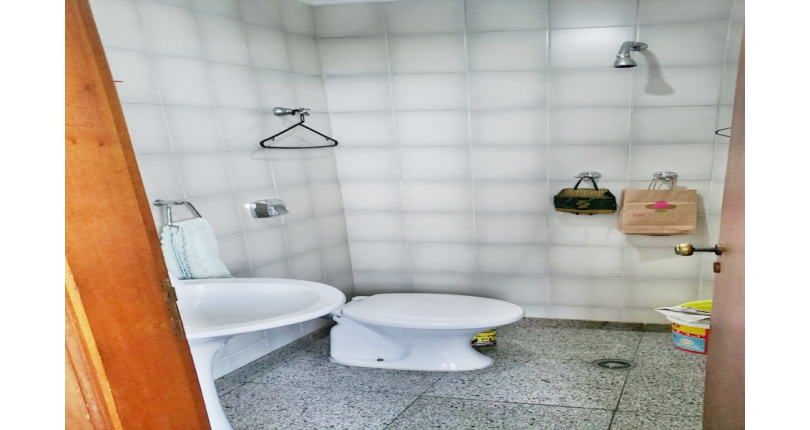 Apartamento à venda na Alto da Lapa na Rua Luís César Pannain 14