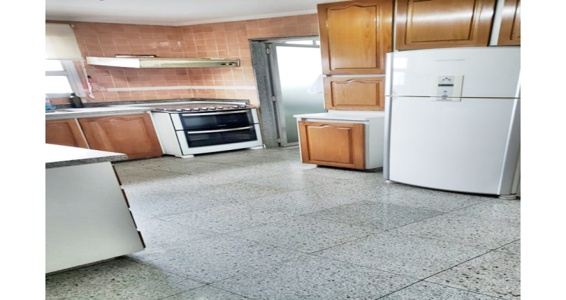 Apartamento à venda na Alto da Lapa na Rua Luís César Pannain 14