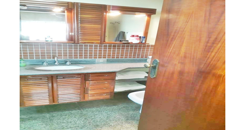 Apartamento à venda na Alto da Lapa na Rua Luís César Pannain 14