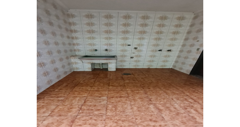 Sobrado à venda no Parque São Domingos na Avenida General Charles de Gaulle