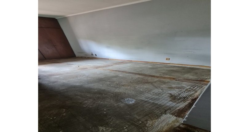 Sobrado à venda no Parque São Domingos na Avenida General Charles de Gaulle