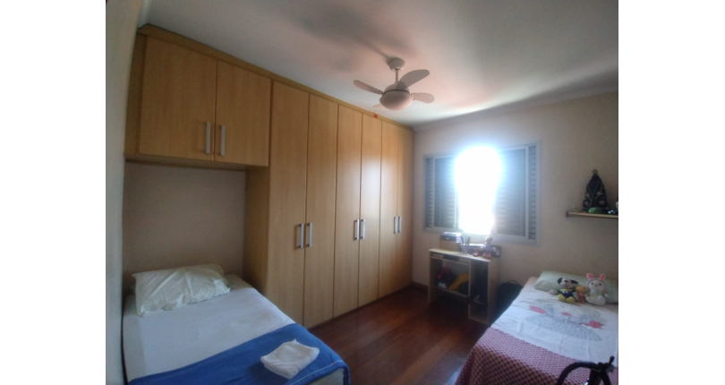 Sobrado á venda no Parque São Domingos na Rua Professora Altina Maynard de Araújo