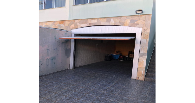 Sobrado á venda no Jardim Santo Elias na Rua Benedito da Fonseca Rondon