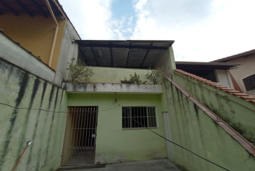 Sobrado à venda na Mutinga (Osasco) na Rua Otávio Schianti