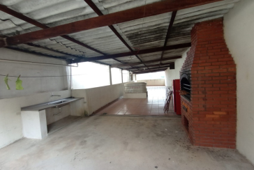 Sobrado à venda na Mutinga (Osasco) na Rua Otávio Schianti