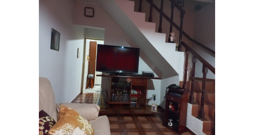 Sobrado à venda na Mutinga (Osasco) na Rua Otávio Schianti