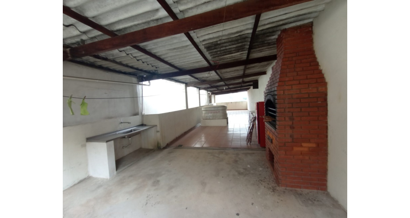 Sobrado à venda na Mutinga (Osasco) na Rua Otávio Schianti