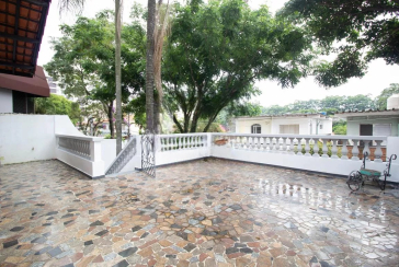 Casa à venda na Vila Fiat Lux na Rua General Alencastro Guimarães