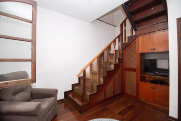 Casa à venda na Vila Fiat Lux na Rua General Alencastro Guimarães