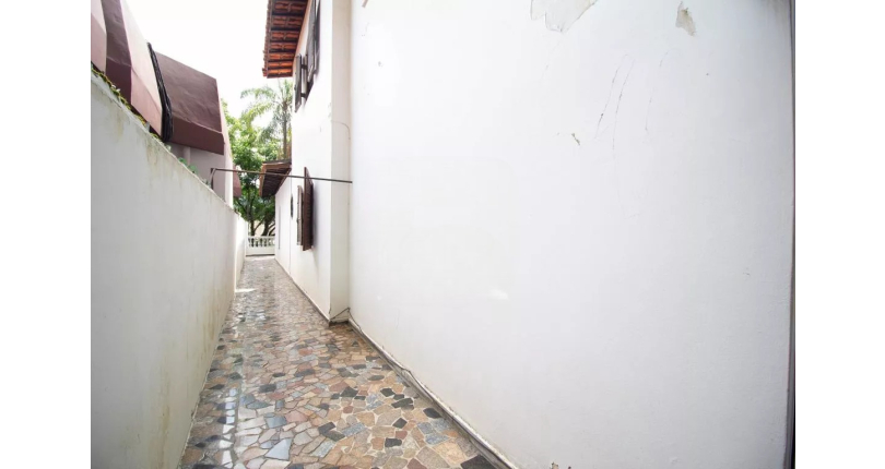 Casa à venda na Vila Fiat Lux na Rua General Alencastro Guimarães