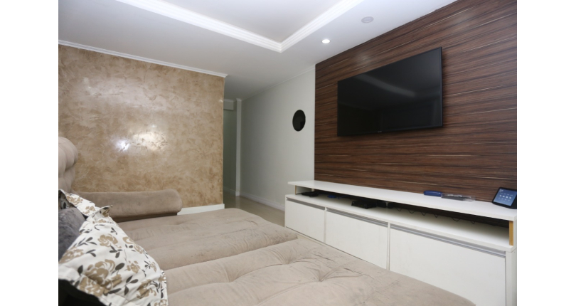 Bela Casa à venda em Osasco bairro dos Remédios na Rua Maria Augusta Siqueira,