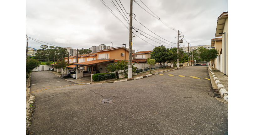 Sobrado à venda Loteamento City Jaragua na Avenida Professor Miguel Franchini Net 239