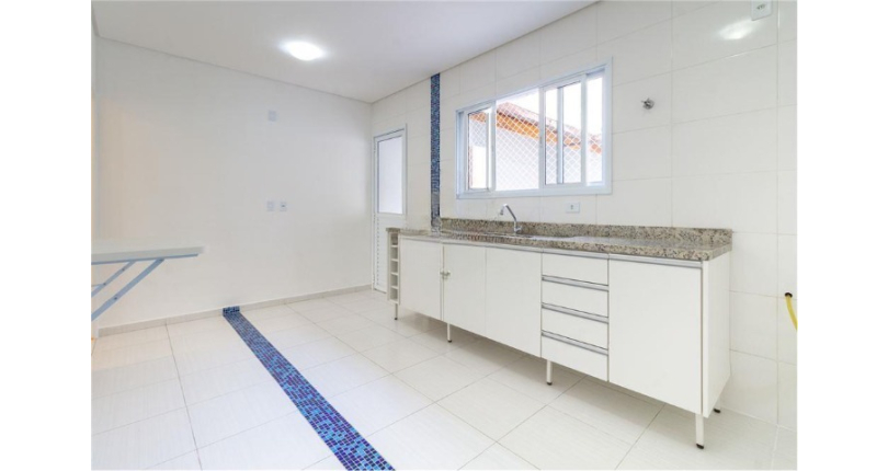 Belíssimo Sobrado à venda na Vila Jaguará na Rua Artur Orlando, 