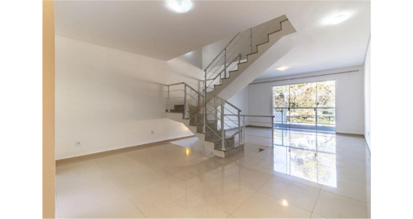 Belíssimo Sobrado à venda na Vila Jaguará na Rua Artur Orlando, 