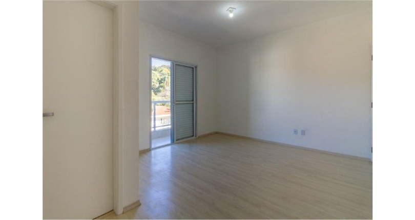 Belíssimo Sobrado à venda na Vila Jaguará na Rua Artur Orlando, 