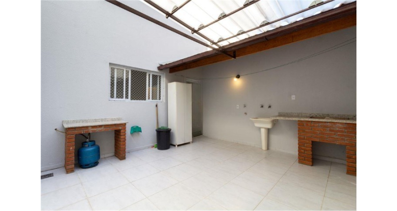 Belíssimo Sobrado à venda na Vila Jaguará na Rua Artur Orlando, 