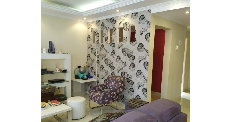 Belíssimo Sobrado à venda no Conjunto Residencial Jardim Canaã na Rua Santaluz,