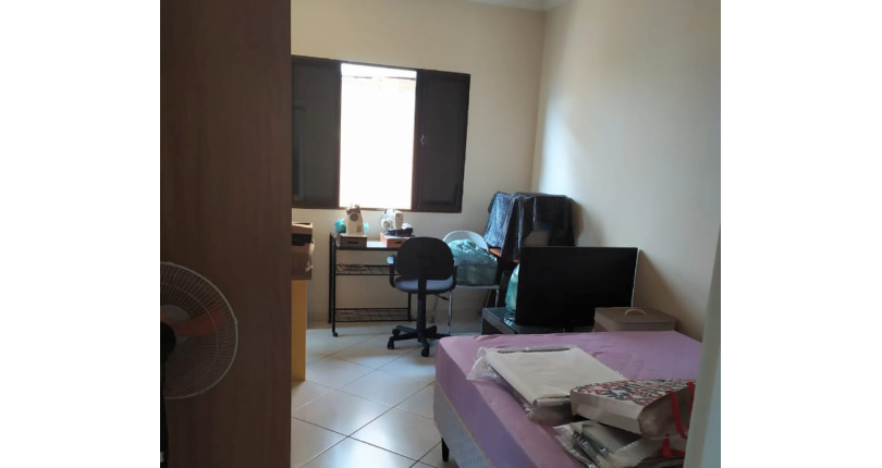 Belíssimo Sobrado à venda no Conjunto Residencial Jardim Canaã na Rua Santaluz,